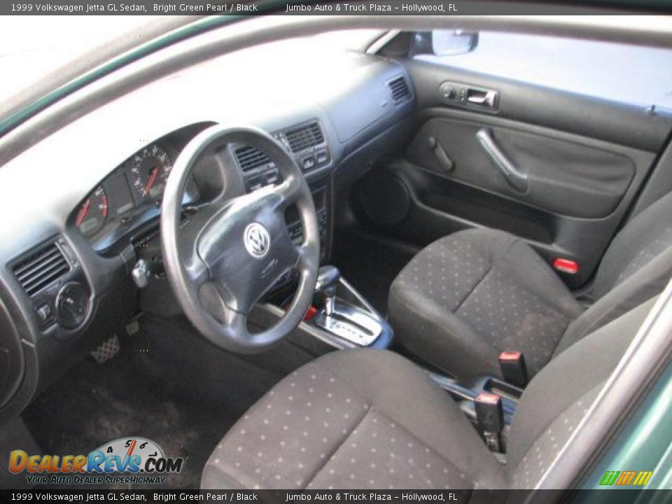 Black Interior - 1999 Volkswagen Jetta GL Sedan Photo #20