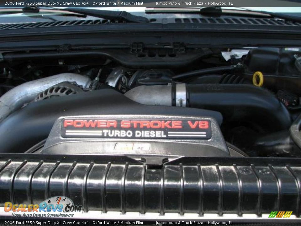 2006 Ford F350 Super Duty XL Crew Cab 4x4 Oxford White / Medium Flint Photo #27