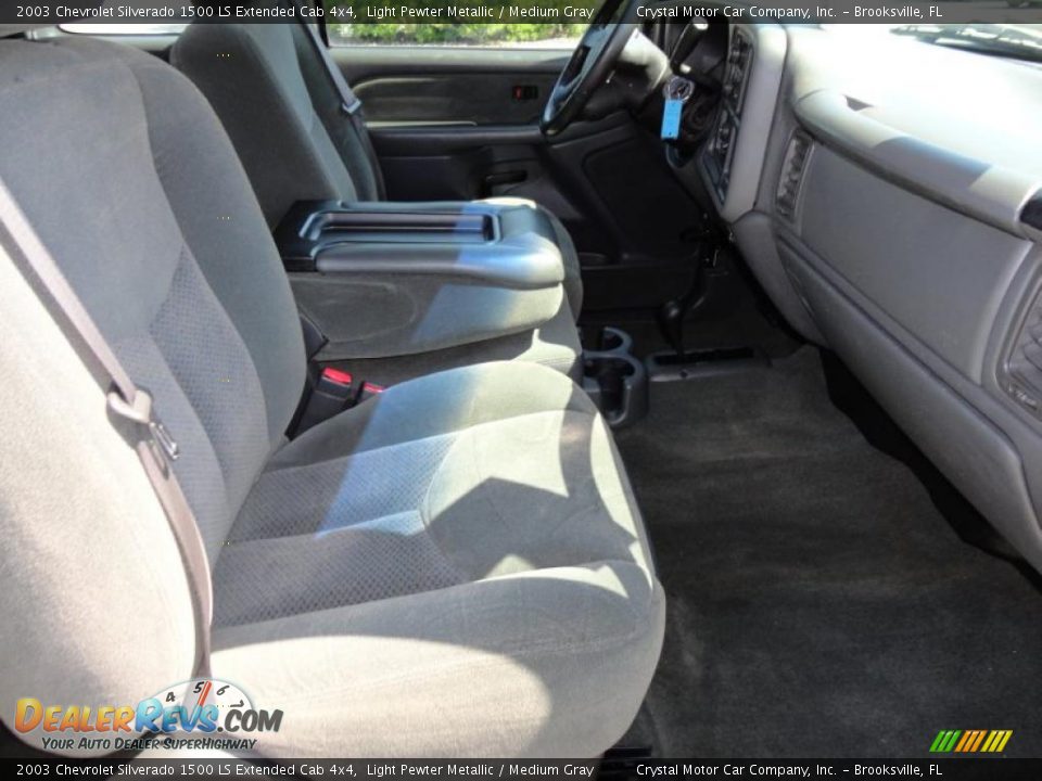 2003 Chevrolet Silverado 1500 LS Extended Cab 4x4 Light Pewter Metallic / Medium Gray Photo #12