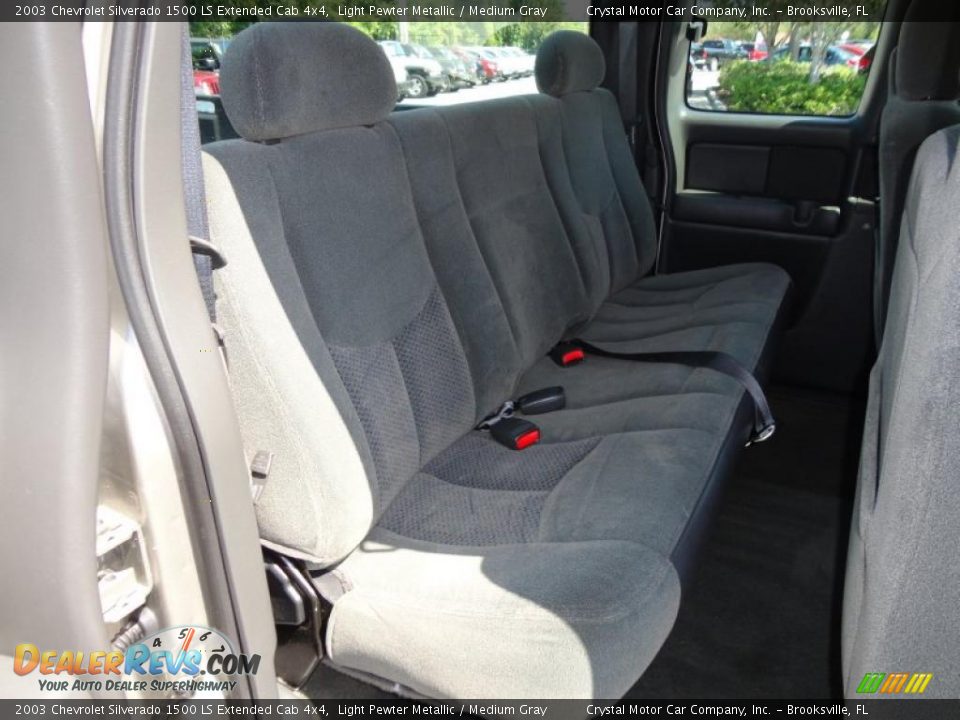 2003 Chevrolet Silverado 1500 LS Extended Cab 4x4 Light Pewter Metallic / Medium Gray Photo #13