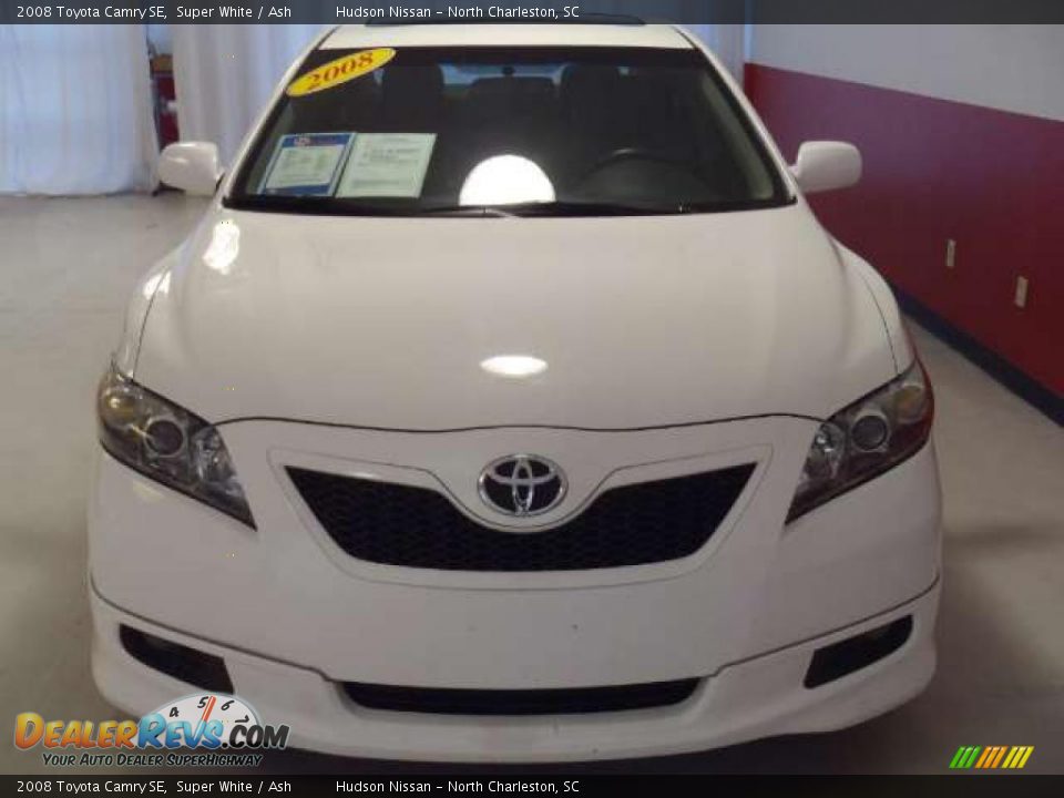 2008 Toyota Camry SE Super White / Ash Photo #3