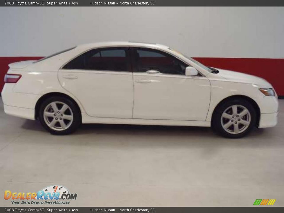 2008 Toyota Camry SE Super White / Ash Photo #4