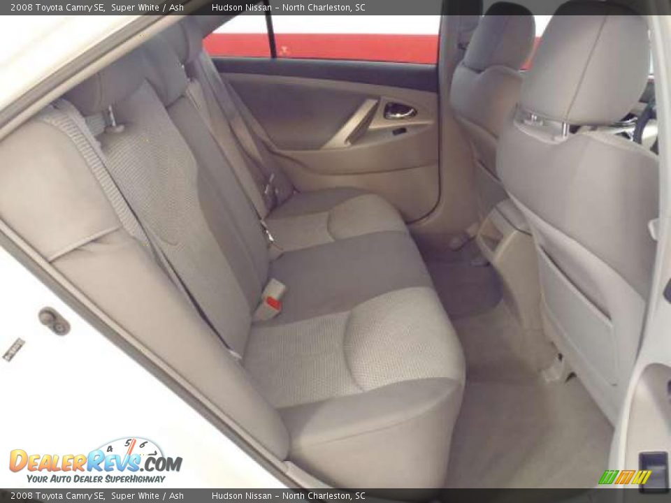 2008 Toyota Camry SE Super White / Ash Photo #8