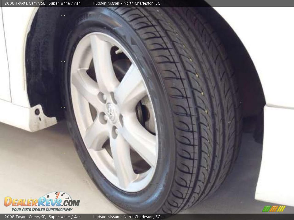 2008 Toyota Camry SE Super White / Ash Photo #11