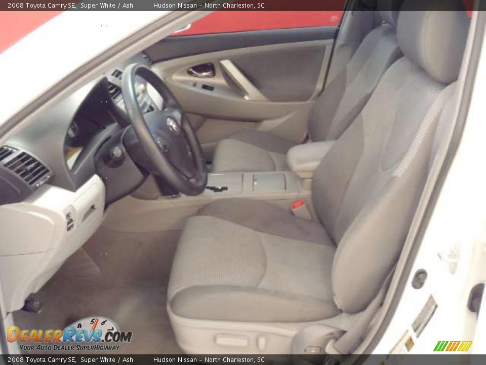 2008 Toyota Camry SE Super White / Ash Photo #15