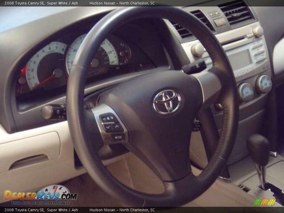 2008 Toyota Camry SE Super White / Ash Photo #16
