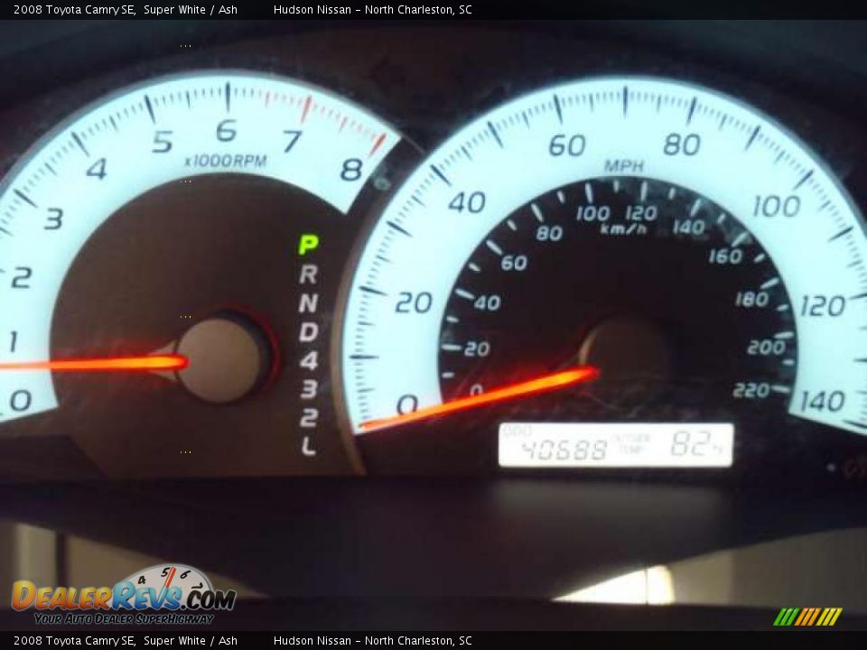 2008 Toyota Camry SE Super White / Ash Photo #17