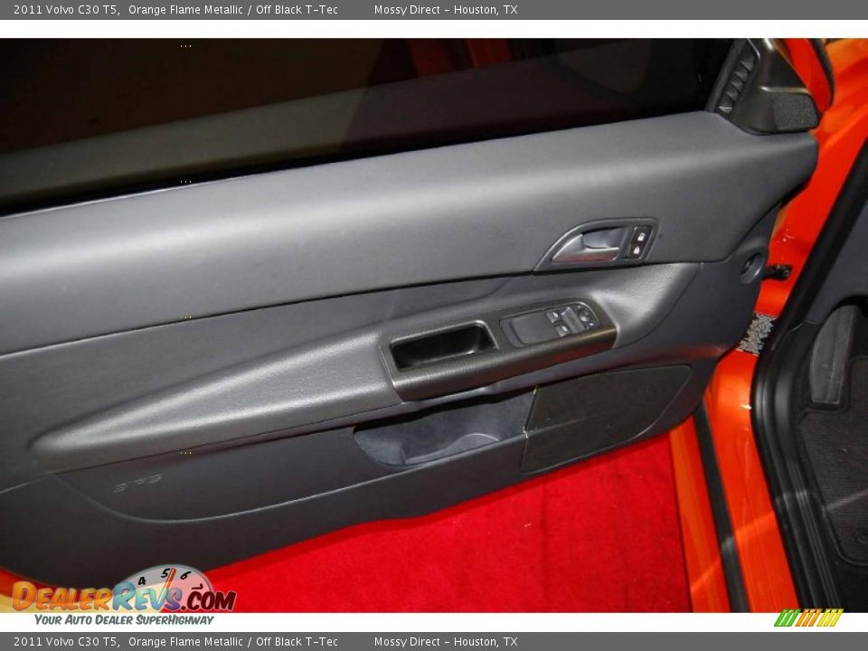 Door Panel of 2011 Volvo C30 T5 Photo #9