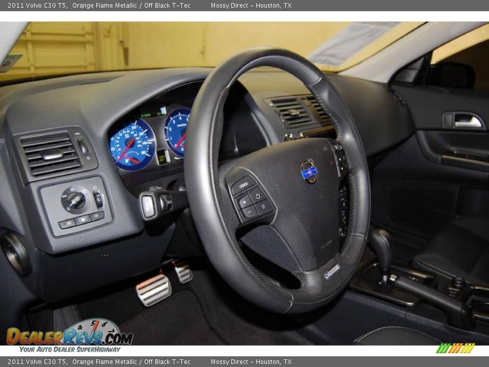 2011 Volvo C30 T5 Steering Wheel Photo #11