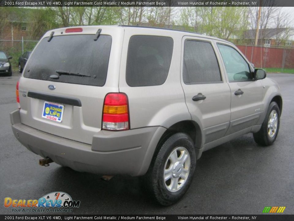 2001 Ford Escape XLT V6 4WD Light Parchment Gold Metallic / Medium Parchment Beige Photo #2