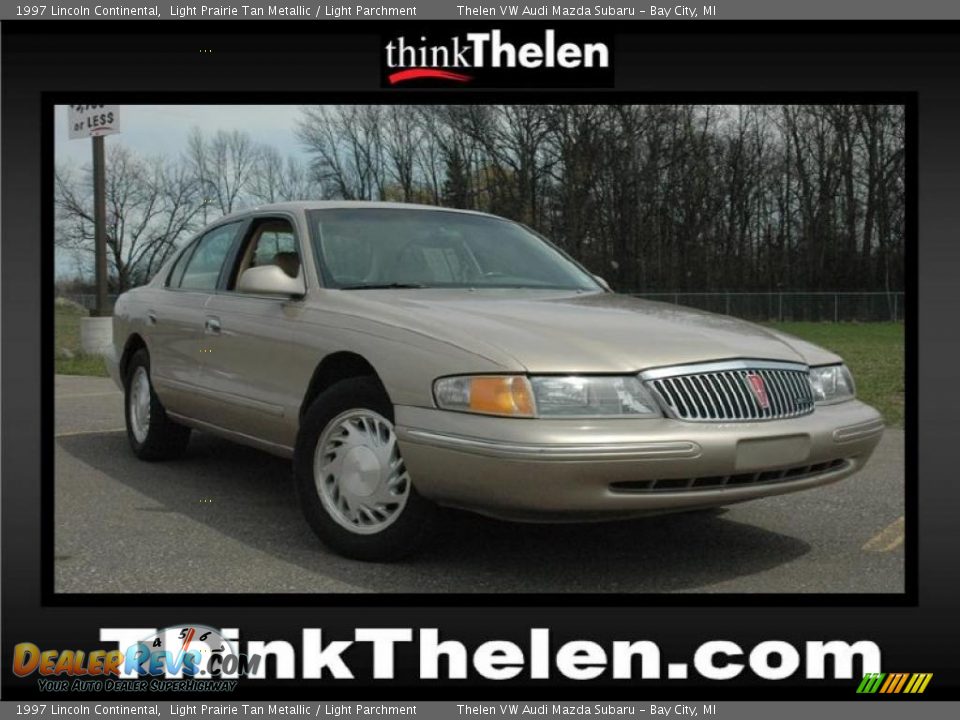 1997 Lincoln Continental Light Prairie Tan Metallic / Light Parchment Photo #1