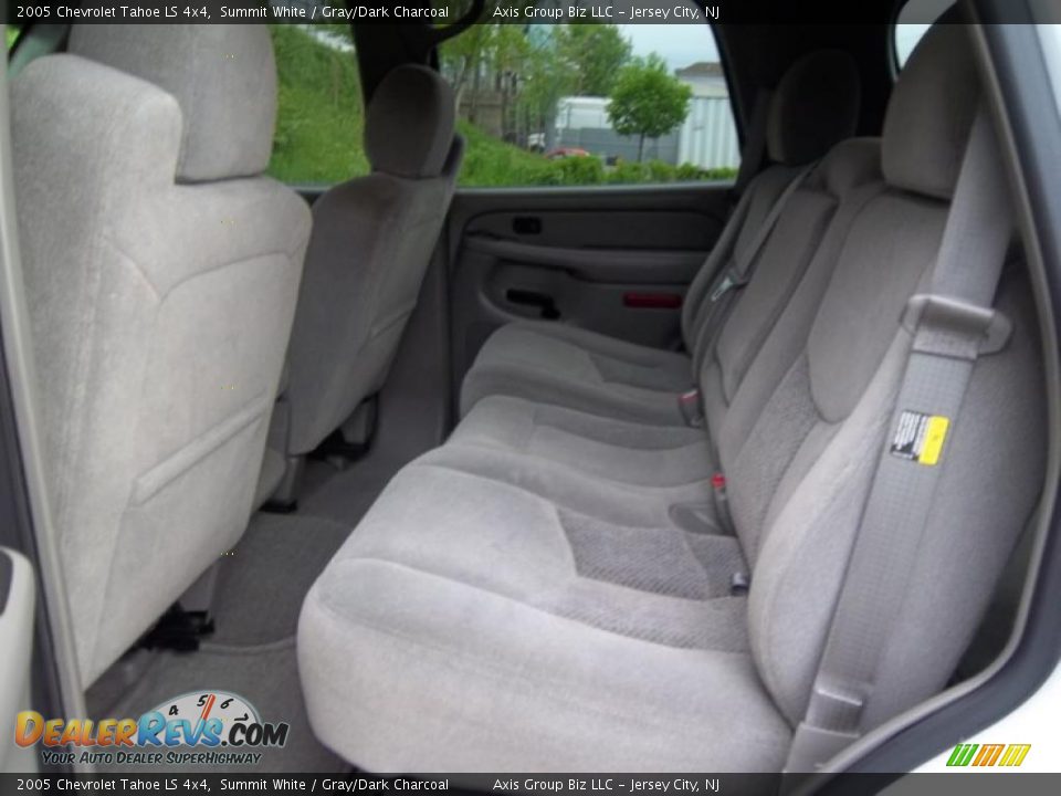 2005 Chevrolet Tahoe LS 4x4 Summit White / Gray/Dark Charcoal Photo #10