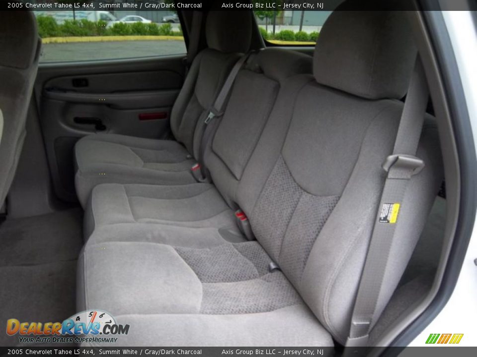 2005 Chevrolet Tahoe LS 4x4 Summit White / Gray/Dark Charcoal Photo #11