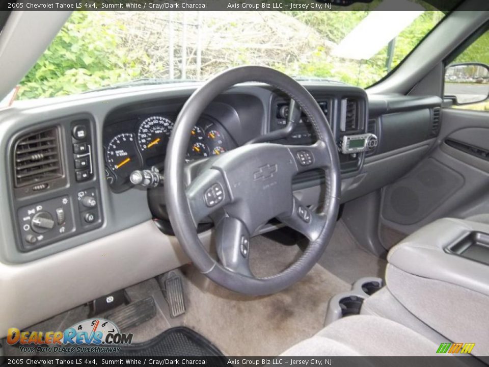 2005 Chevrolet Tahoe LS 4x4 Summit White / Gray/Dark Charcoal Photo #20