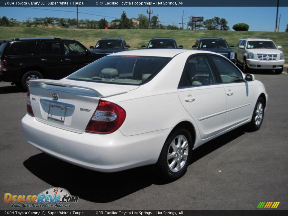 2004 Toyota Camry LE Super White / Taupe Photo #5