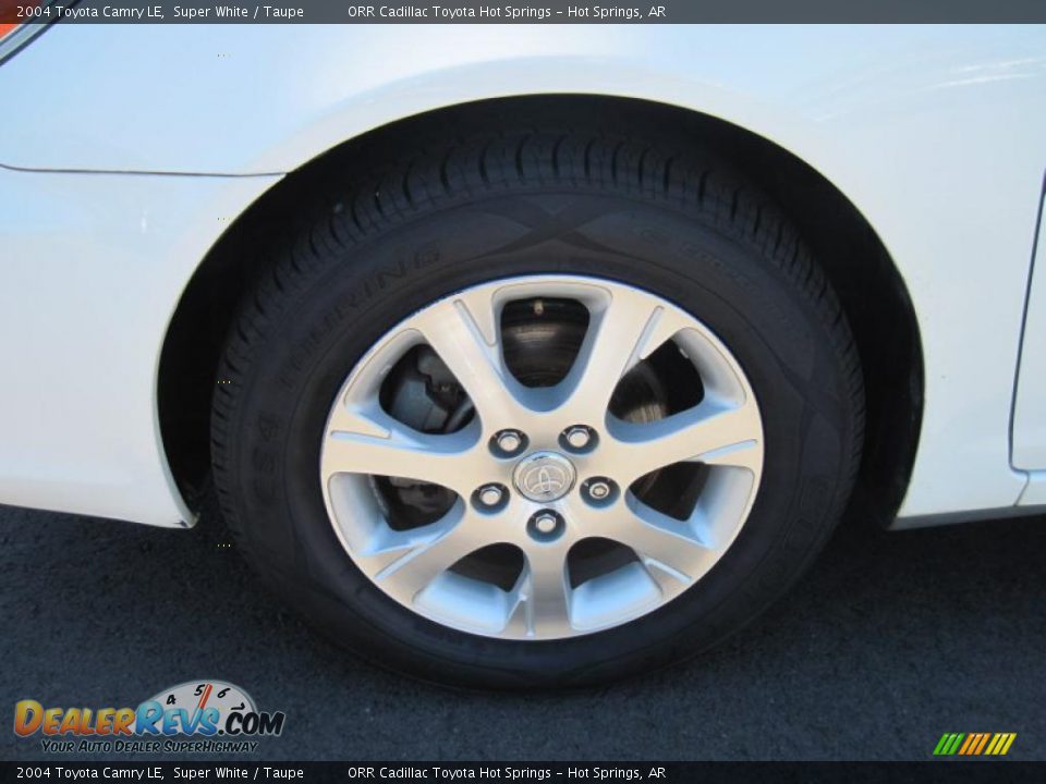 2004 Toyota Camry LE Wheel Photo #9
