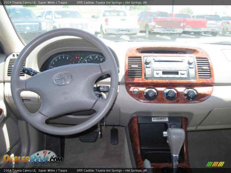 2004 Toyota Camry LE Super White / Taupe Photo #15