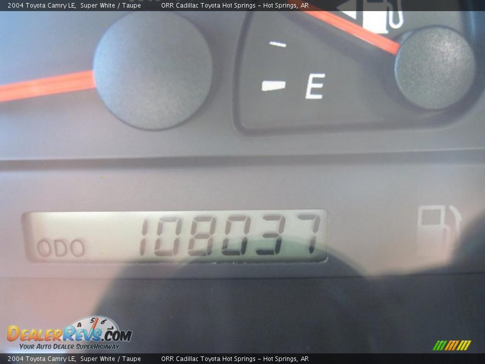 2004 Toyota Camry LE Super White / Taupe Photo #20