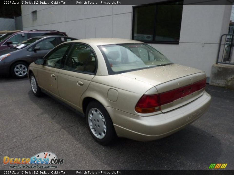 1997 Saturn S Series SL2 Sedan Gold / Tan Photo #2