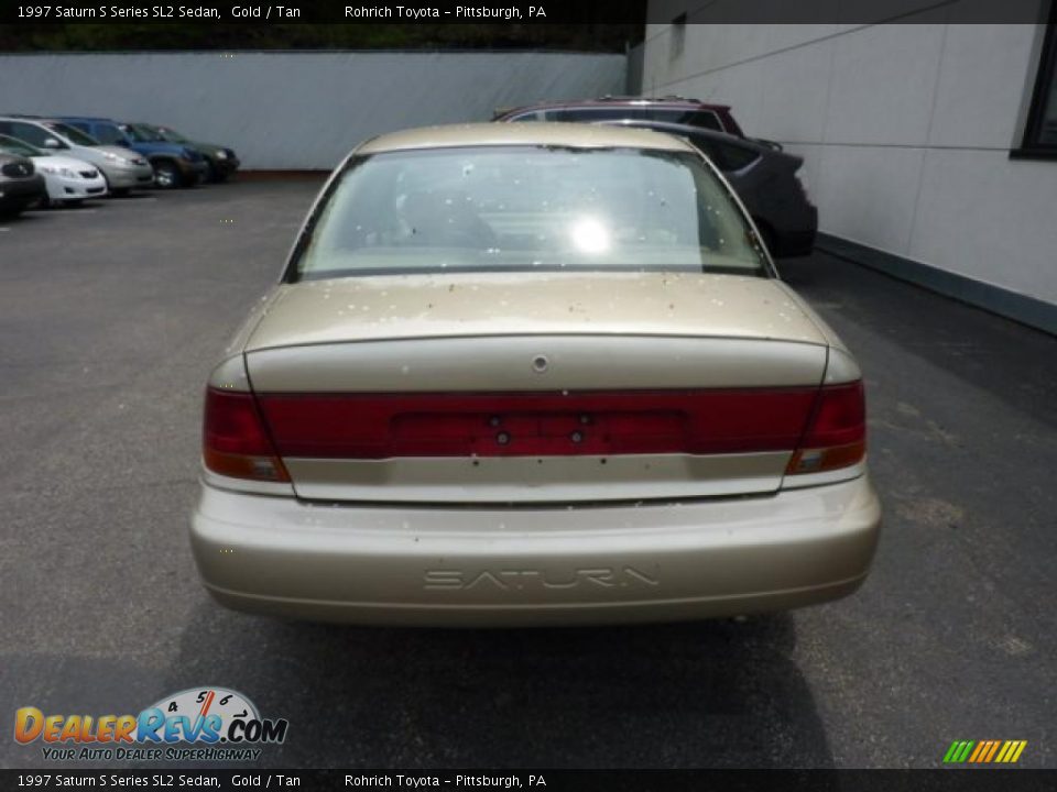 1997 Saturn S Series SL2 Sedan Gold / Tan Photo #3