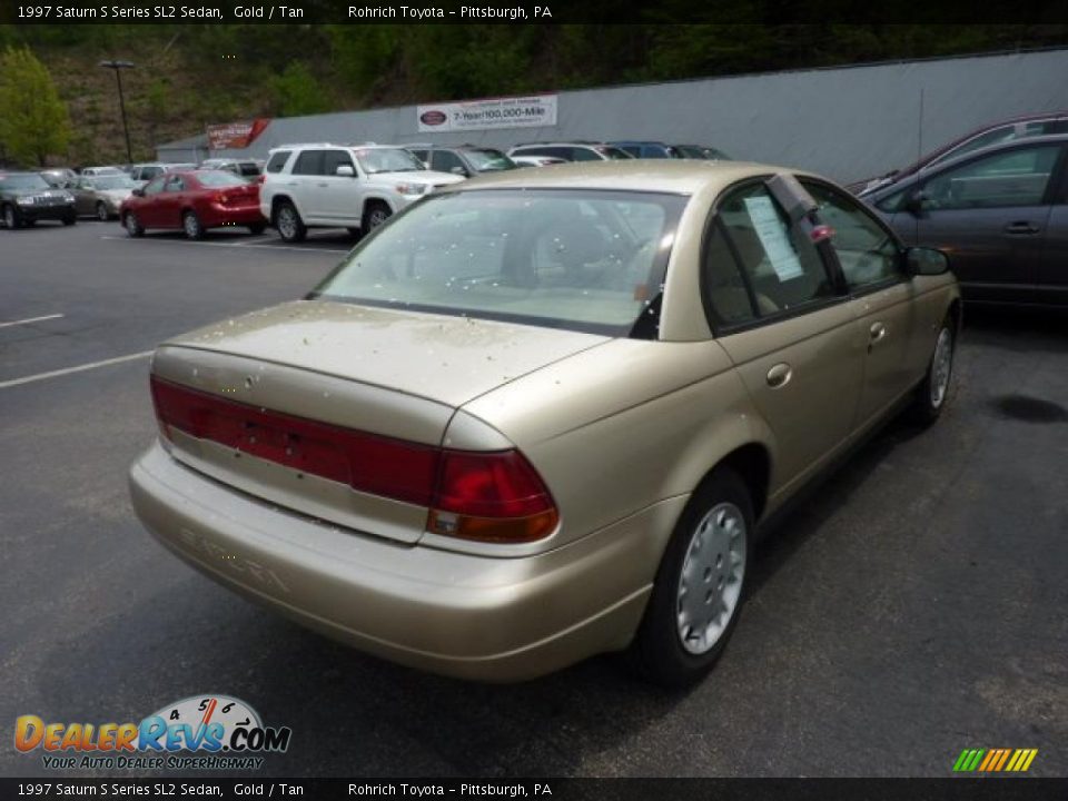 1997 Saturn S Series SL2 Sedan Gold / Tan Photo #4
