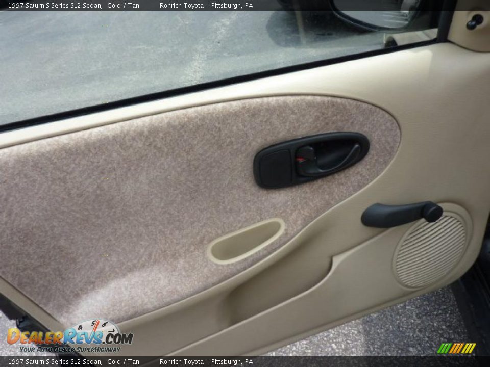 1997 Saturn S Series SL2 Sedan Gold / Tan Photo #15