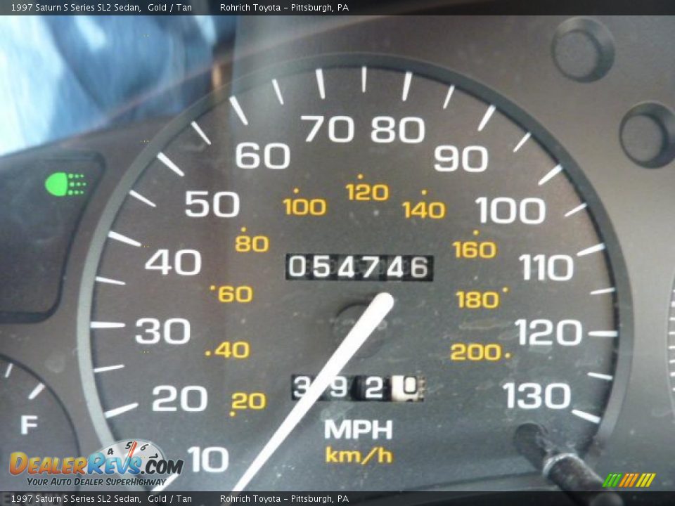 1997 Saturn S Series SL2 Sedan Gold / Tan Photo #19