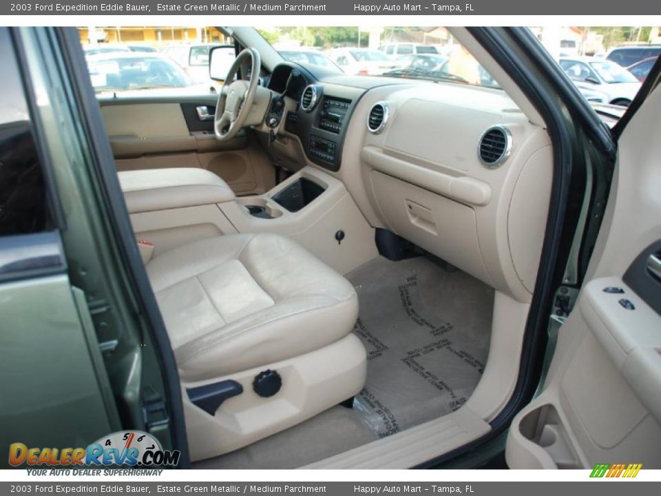 Medium Parchment Interior - 2003 Ford Expedition Eddie Bauer Photo #19