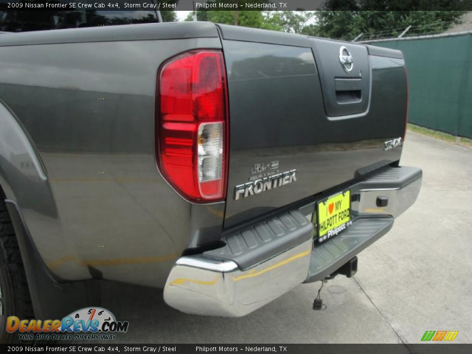 2009 Nissan Frontier SE Crew Cab 4x4 Storm Gray / Steel Photo #24