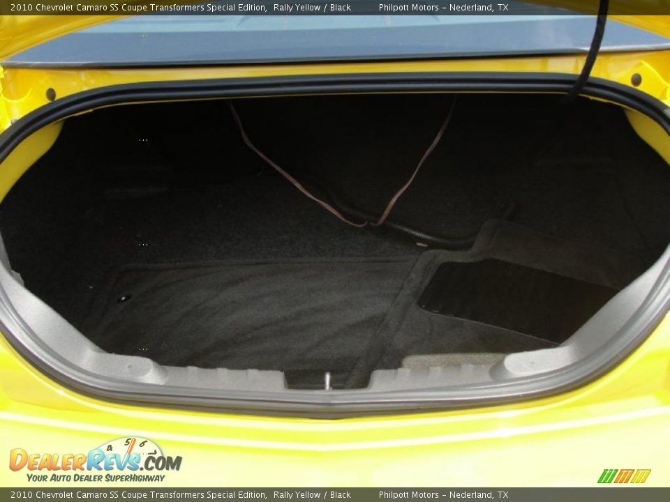 2010 Chevrolet Camaro SS Coupe Transformers Special Edition Trunk Photo #35