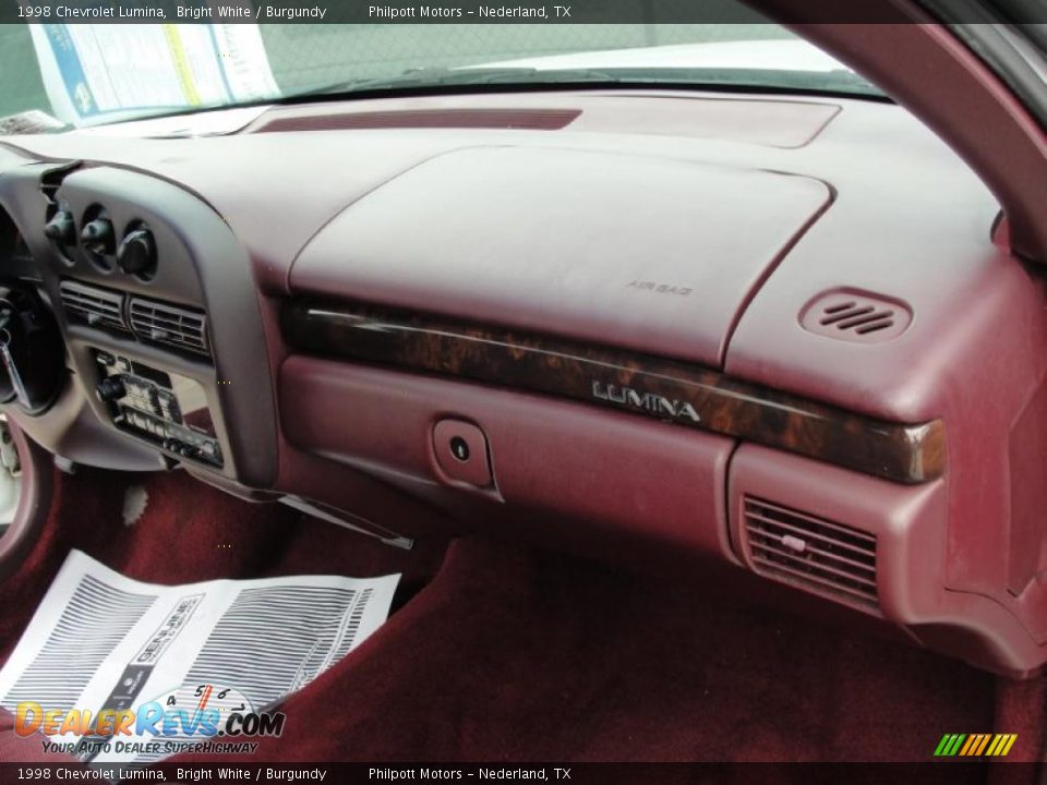 1998 Chevrolet Lumina Bright White / Burgundy Photo #21
