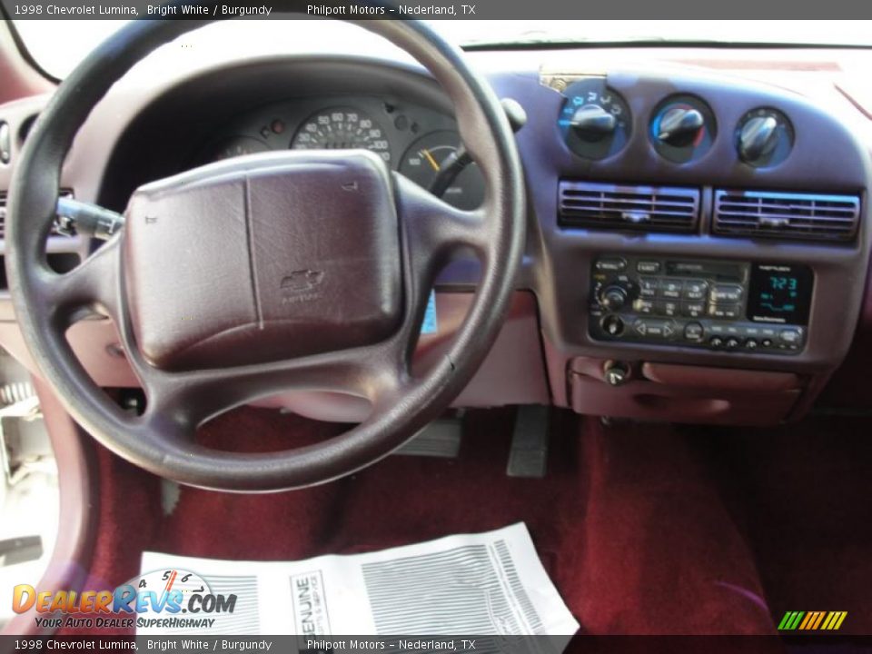 Dashboard of 1998 Chevrolet Lumina  Photo #30