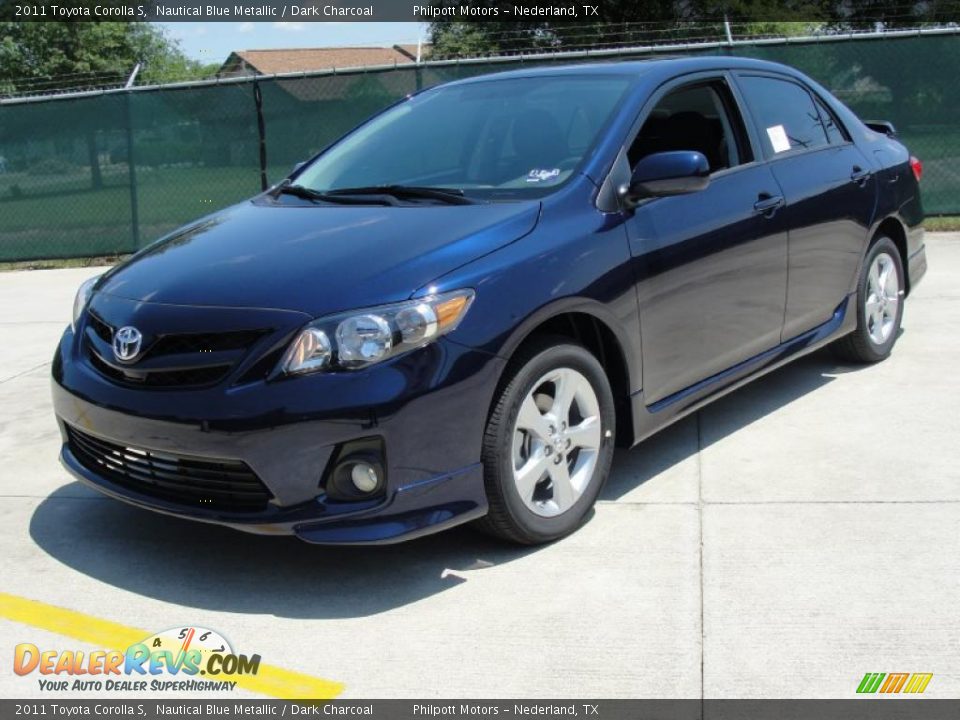 Front 3/4 View of 2011 Toyota Corolla S Photo #7