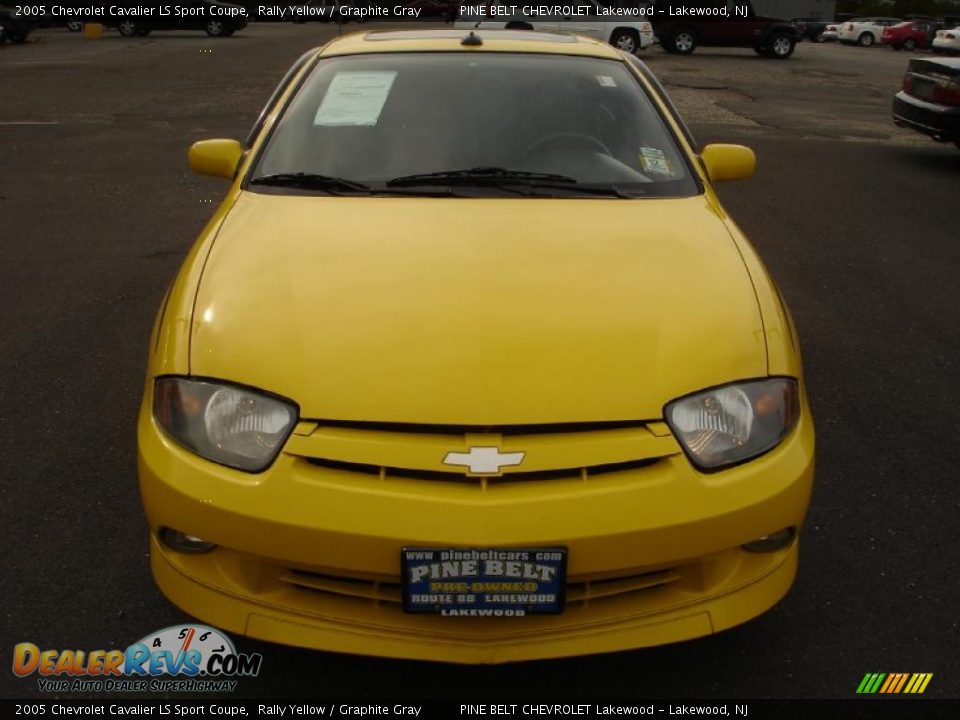 2005 Chevrolet Cavalier LS Sport Coupe Rally Yellow / Graphite Gray Photo #2