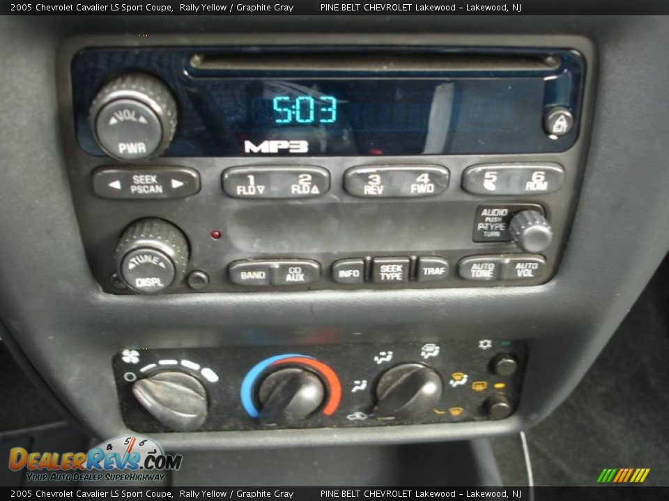 Controls of 2005 Chevrolet Cavalier LS Sport Coupe Photo #13