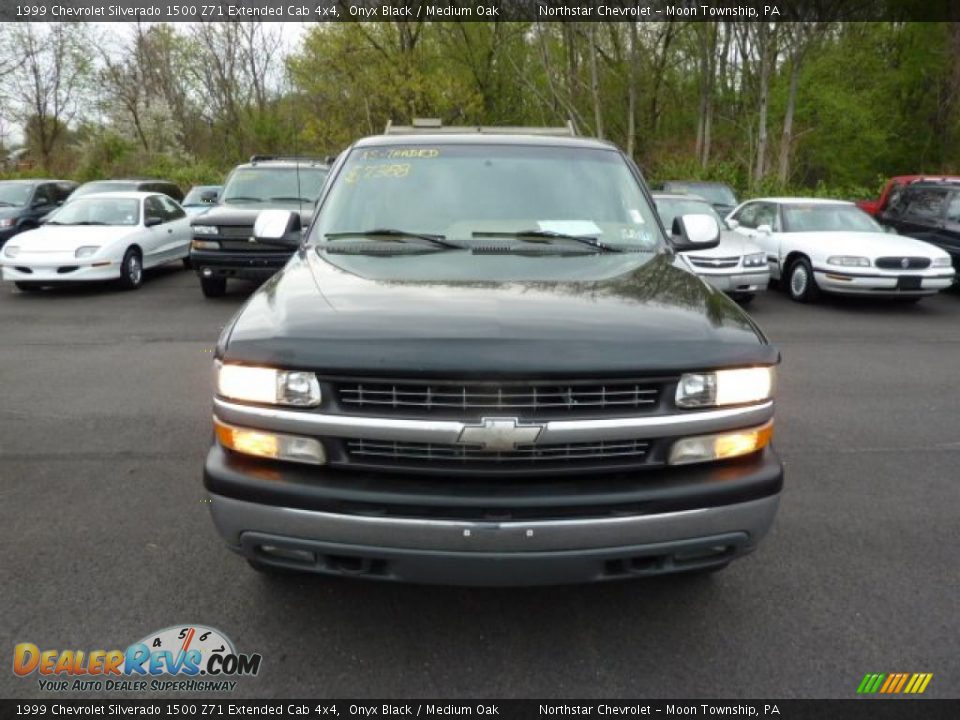 1999 Chevrolet Silverado 1500 Z71 Extended Cab 4x4 Onyx Black / Medium Oak Photo #2