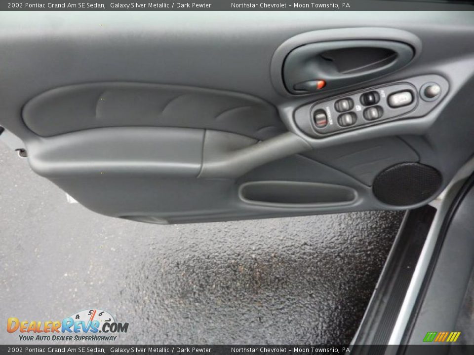 2002 Pontiac Grand Am SE Sedan Galaxy Silver Metallic / Dark Pewter Photo #14