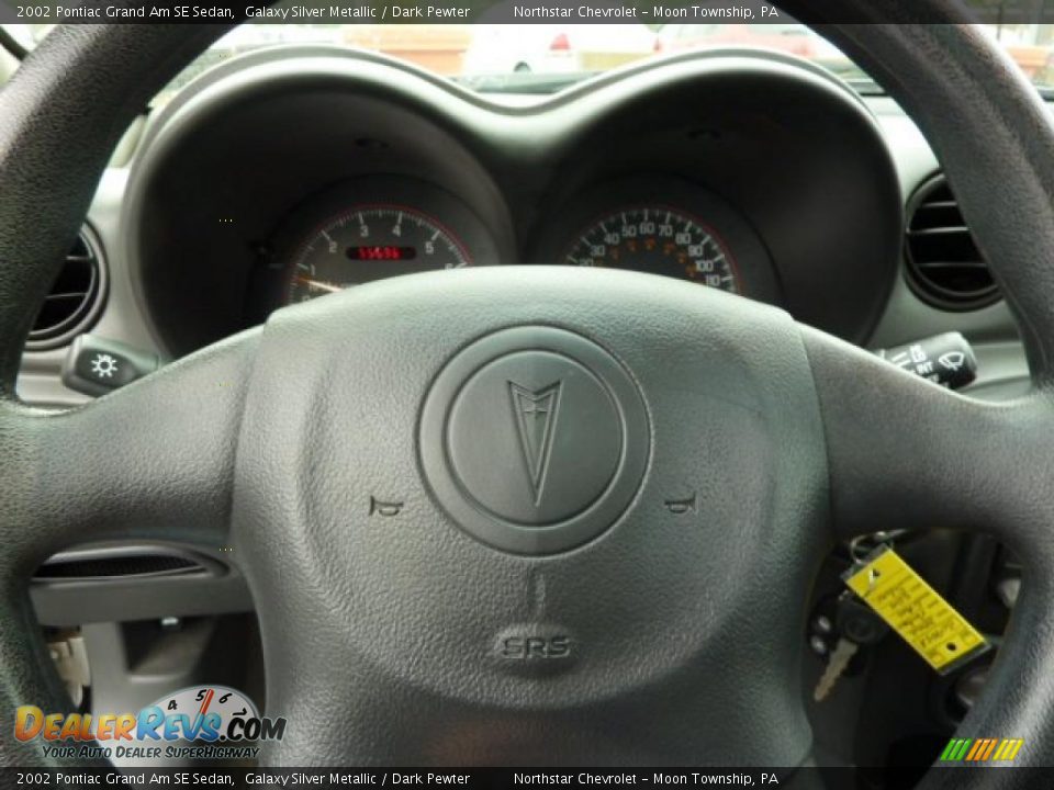 2002 Pontiac Grand Am SE Sedan Galaxy Silver Metallic / Dark Pewter Photo #19