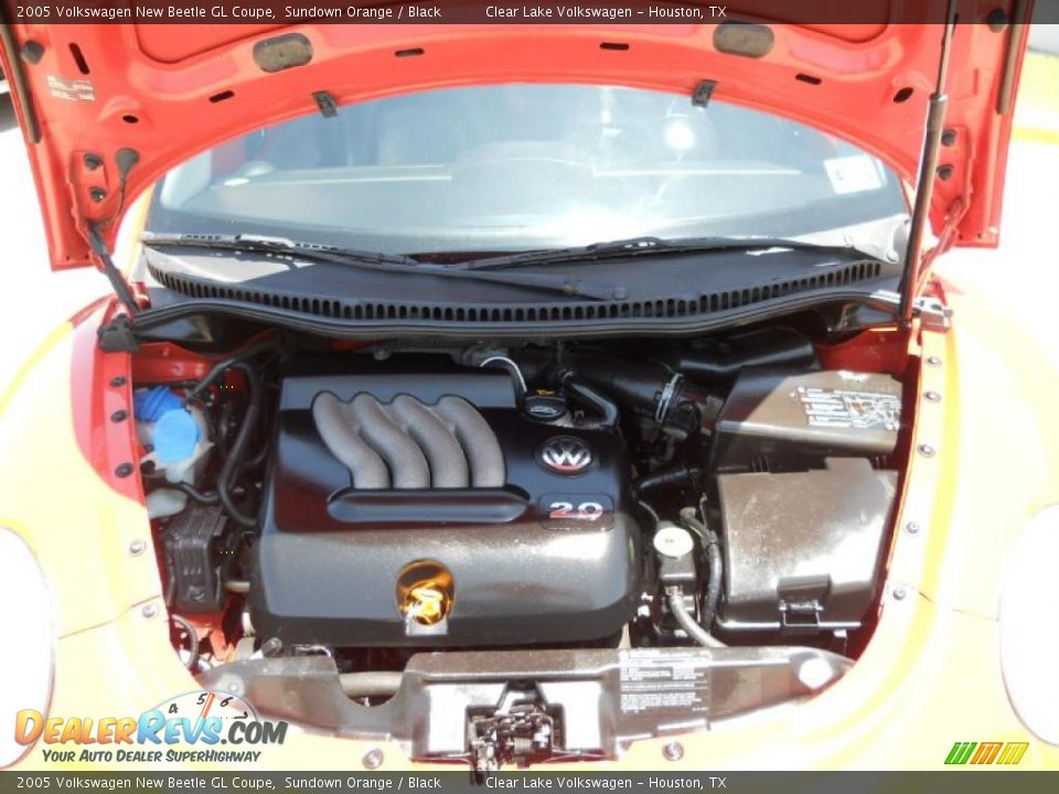 2005 Volkswagen New Beetle GL Coupe 2.0 Liter SOHC 8-Valve 4 Cylinder Engine Photo #9