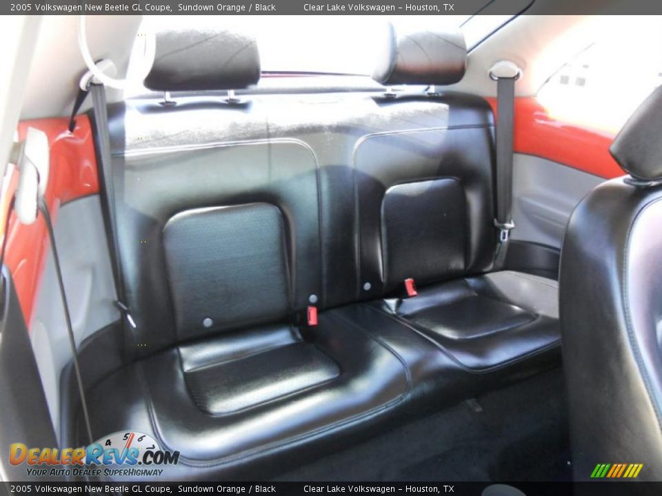 Black Interior - 2005 Volkswagen New Beetle GL Coupe Photo #18