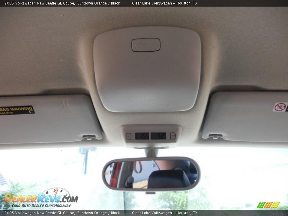 2005 Volkswagen New Beetle GL Coupe Sundown Orange / Black Photo #23