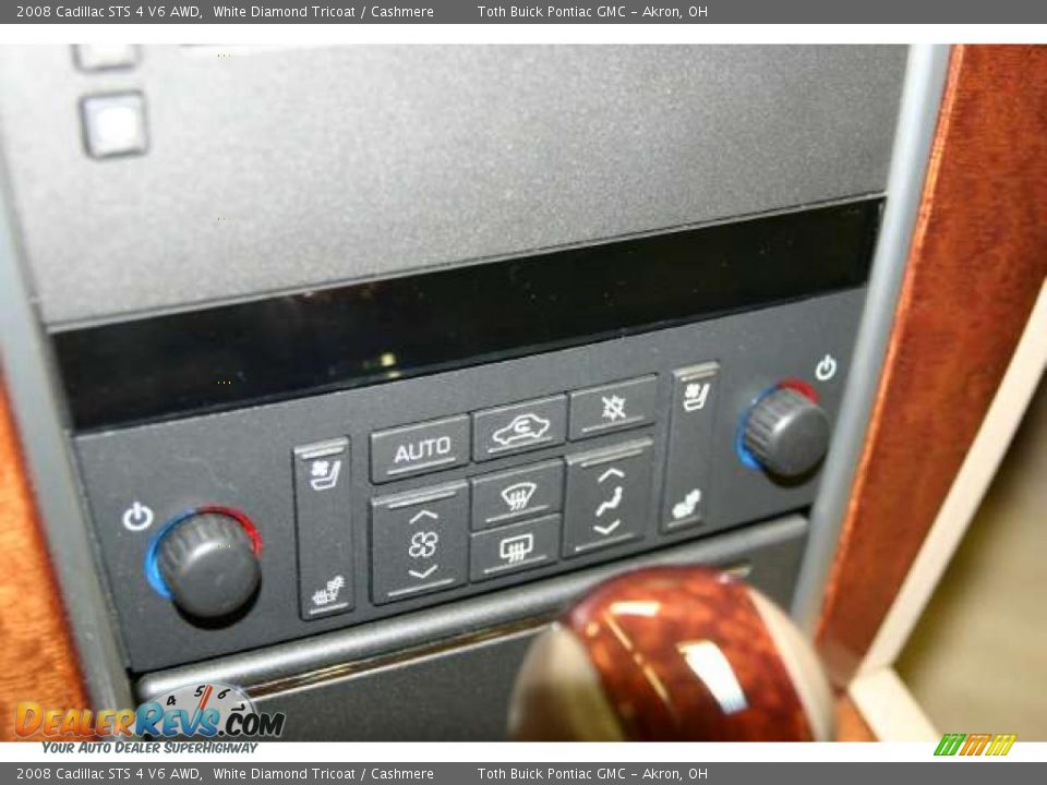 Controls of 2008 Cadillac STS 4 V6 AWD Photo #12