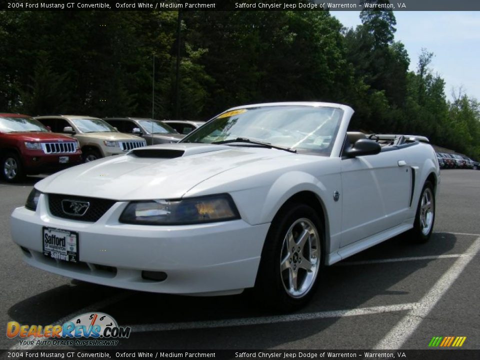 2004 Ford Mustang GT Convertible Oxford White / Medium Parchment Photo #1