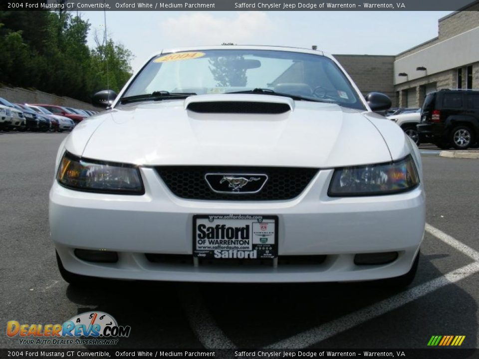 2004 Ford Mustang GT Convertible Oxford White / Medium Parchment Photo #2