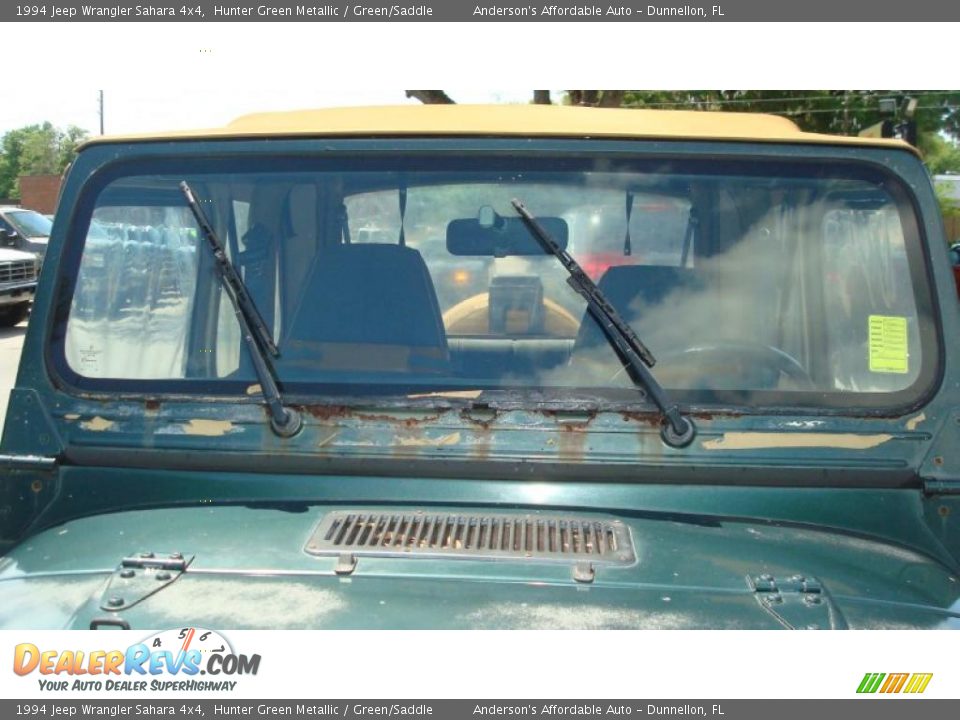 1994 Jeep Wrangler Sahara 4x4 Hunter Green Metallic / Green/Saddle Photo #9