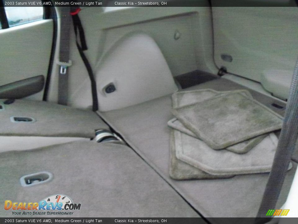 2003 Saturn VUE V6 AWD Medium Green / Light Tan Photo #22