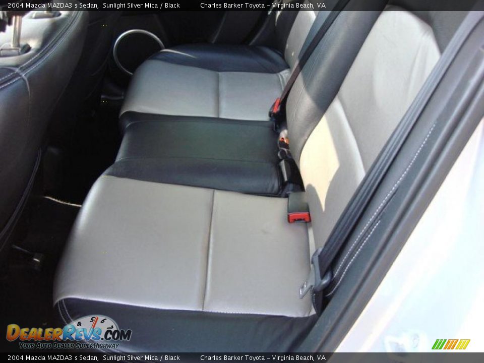 2004 Mazda MAZDA3 s Sedan Sunlight Silver Mica / Black Photo #10