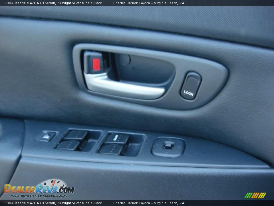 2004 Mazda MAZDA3 s Sedan Sunlight Silver Mica / Black Photo #12