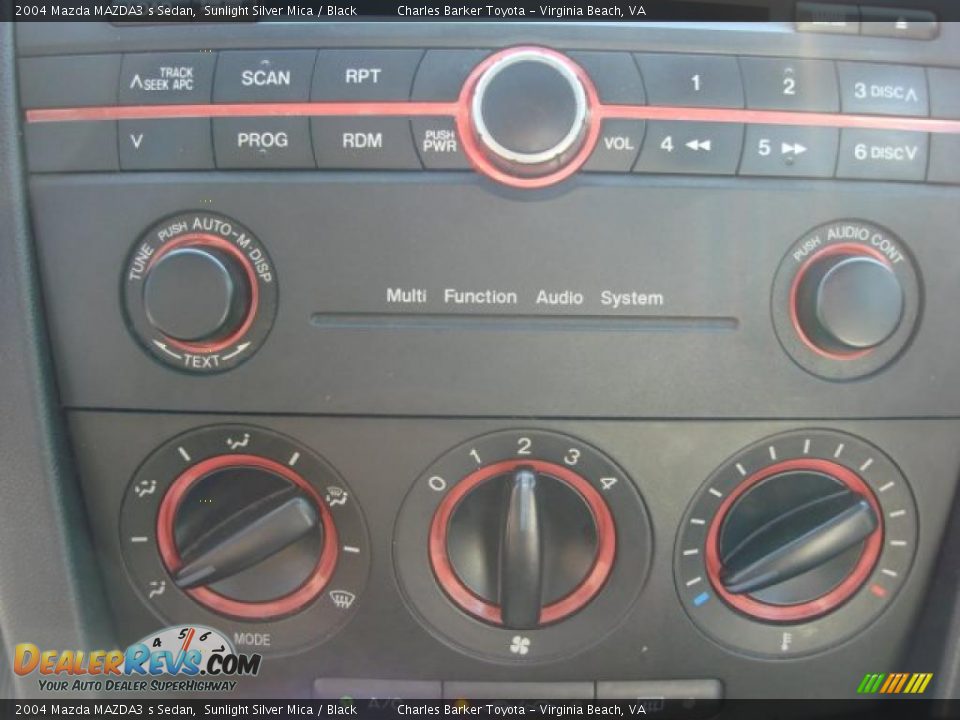 2004 Mazda MAZDA3 s Sedan Sunlight Silver Mica / Black Photo #16