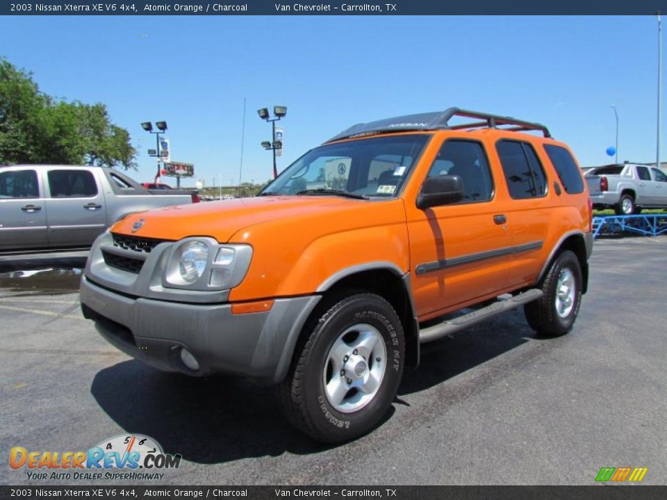 2003 Nissan Xterra XE V6 4x4 Atomic Orange / Charcoal Photo #3